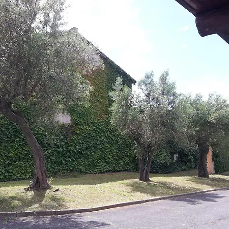 Bed & Breakfast Antico Casale La Riccia Holiday House *
